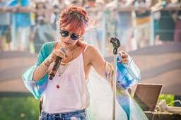 Lily Allen icon