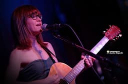 Lisa Loeb icon