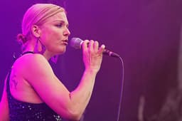 Pink Martini icon