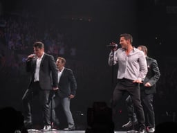 98 Degrees Logo