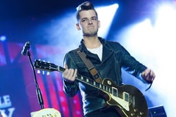 performer icon