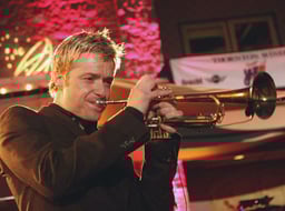 Chris Botti Logo