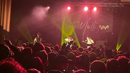 Hot Mulligan logo