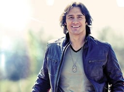 Joe Nichols logo