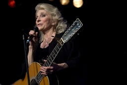 performer icon