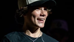 performer icon