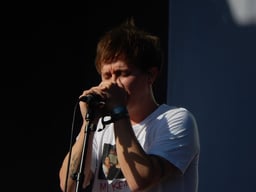 Nothing But Thieves