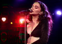 Sabrina Claudio logo