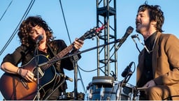 Shovels and Rope Logo