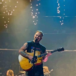 performer icon
