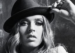 ZZ Ward Logo