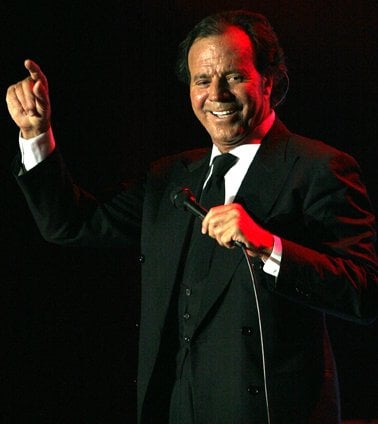 Julio Iglesias Logo