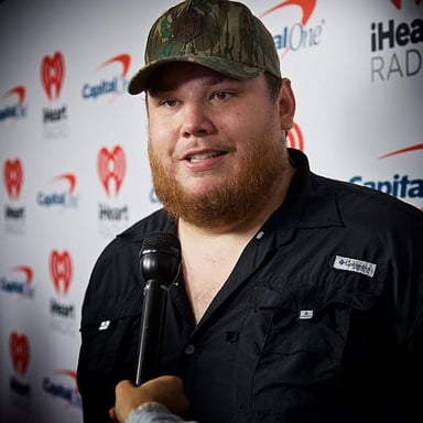 Luke Combs Logo