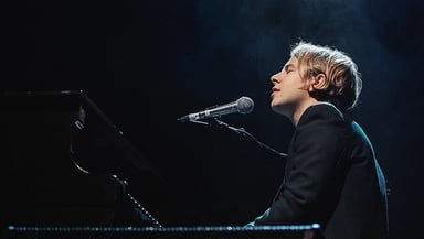 Tom Odell Logo