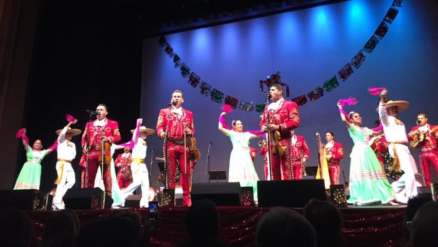 Mariachi Sol De Mexico