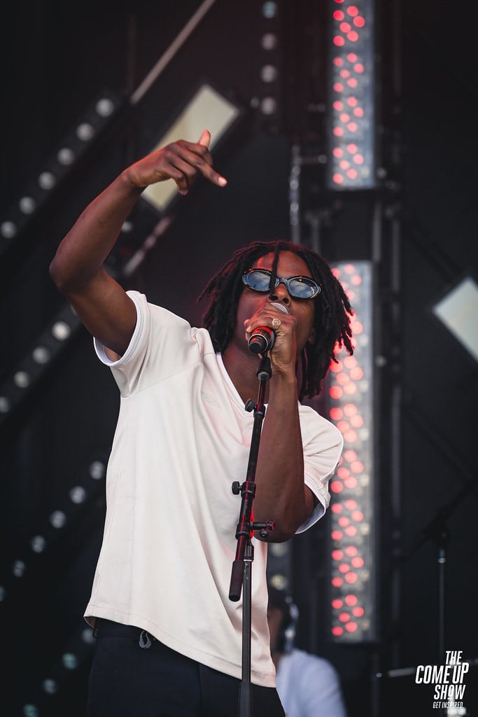 Daniel Caesar Reveals 2nd Leg of “Superpowers World Tour”