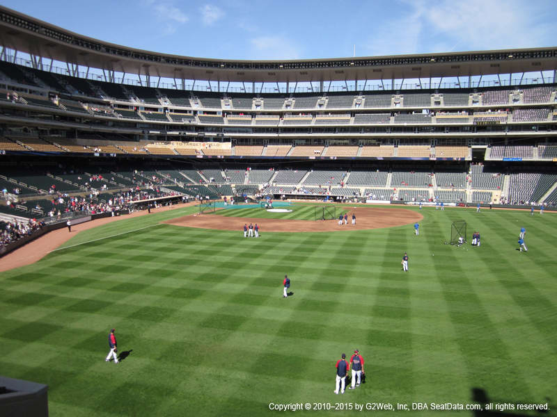 Target Field Seat Views Section By Section 134 135